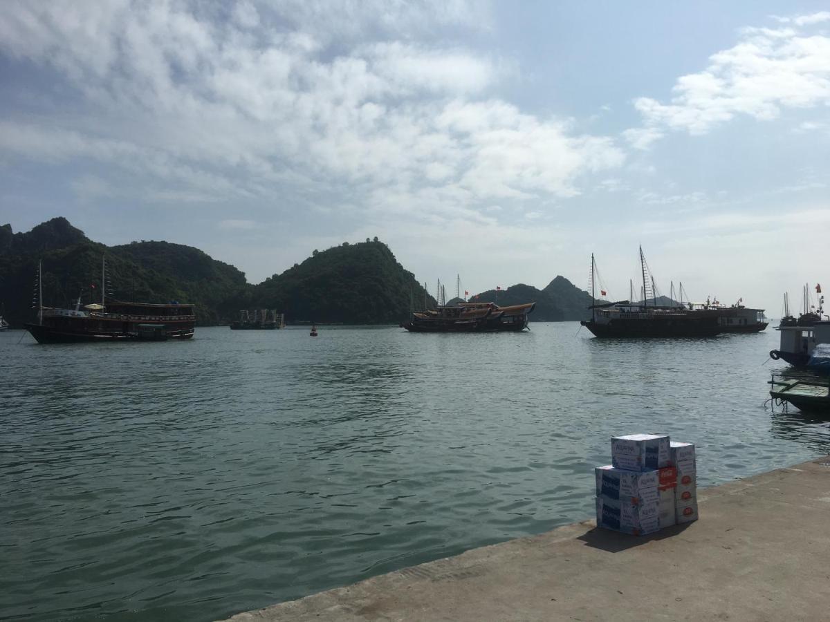 Hoang Ngoc Hotel Dong Khe Sau Exteriör bild