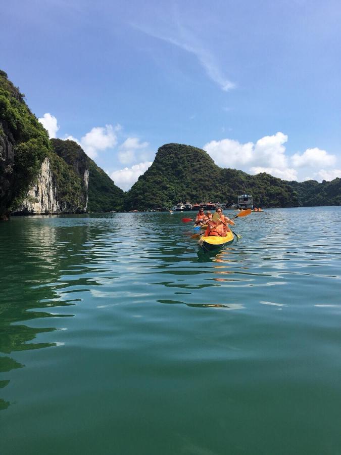Hoang Ngoc Hotel Dong Khe Sau Exteriör bild