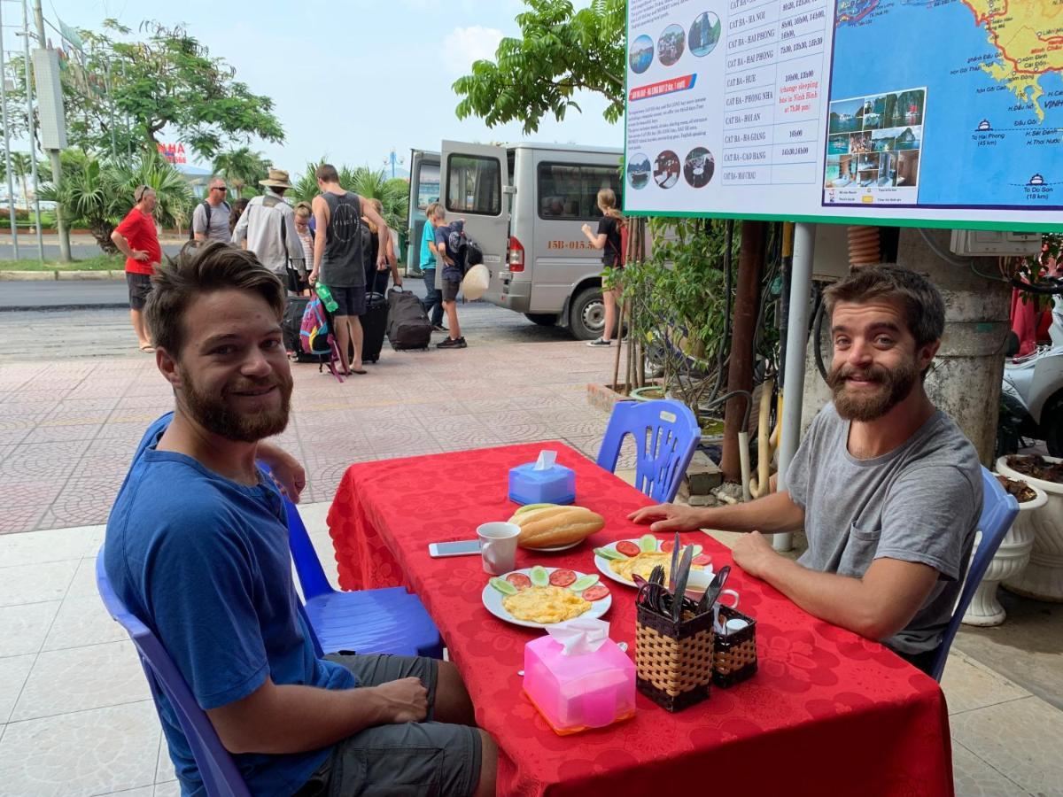 Hoang Ngoc Hotel Dong Khe Sau Exteriör bild