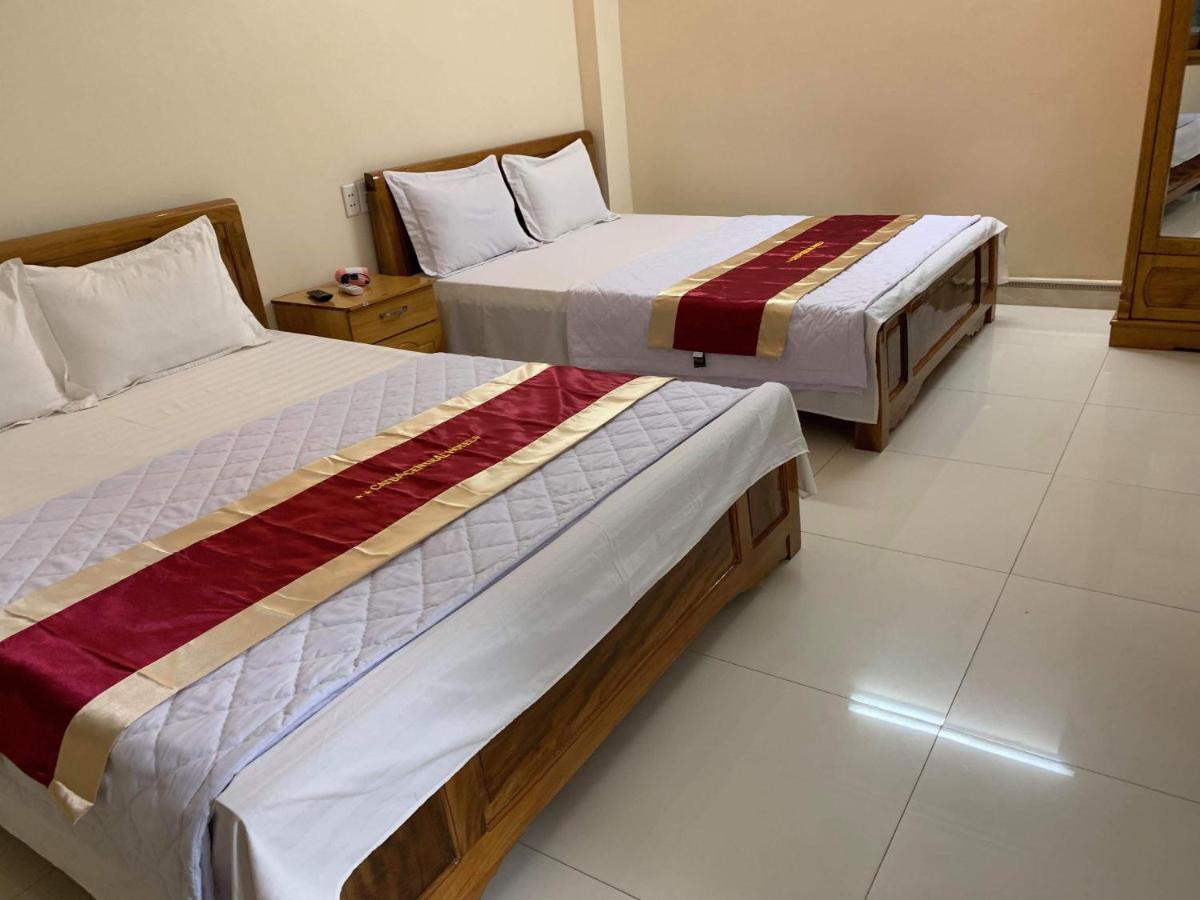 Hoang Ngoc Hotel Dong Khe Sau Exteriör bild